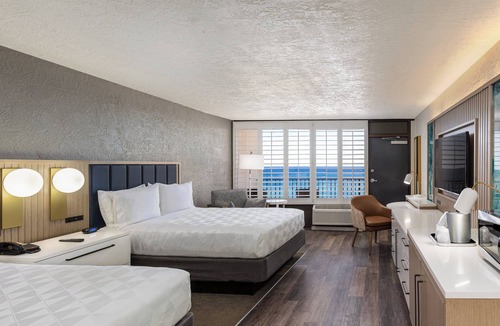 Panama City Beach Hotel | Holiday Inn Resort Panama City Beach by IHG