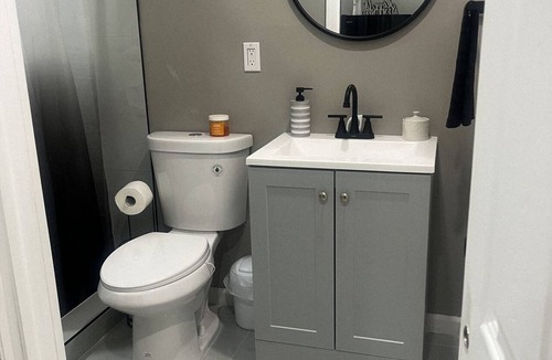 Old Seminole Heights Apartment | Home away from home ! 1-bedroom apartment in the city center