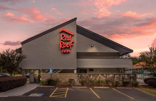 Conestee Hotel | HomeTowne Studios by Red Roof Greenville