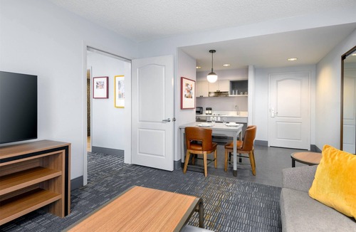 Orlando Hotel | Homewood Suites by Hilton® Orlando-UCF Area