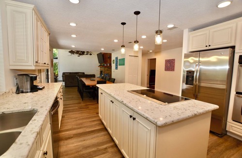 Homosassa House | Homosassa River Retreat with Pool, Dock, Fire Pit & Water Sports