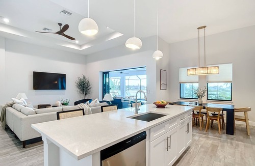 Mariner House | Honeymoon Lake🏝️Heated Pool!