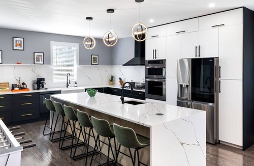 Lower Lawrenceville House | ★ HostWise Stays ★ Stylish Homes with Rooftop Decks, BBQ & Parking