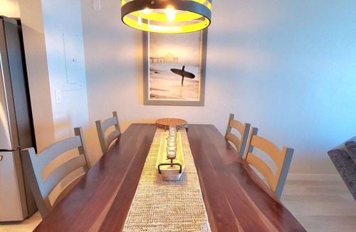 New Smyrna Beach Condo | 🌴HOT DEAL NSB! POOL-AMAZING OCEAN VIEWS WALK 2 FLAGLER,RESTAURANTS, SHOPS🌴