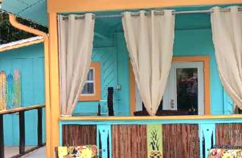 New Smyrna Beach Cottage | 🌴🏄‍♀️Hot Deals! Affordable Cottage, close to shops, restaurants &NSB beach.