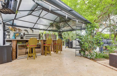 Little Ranches House | Hot Tub, Sauna, Patio Bar! Wellington with Horses!