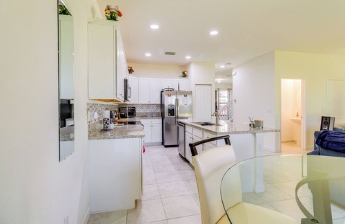 Vero Beach House | Hot Tub & Tennis Court Access: Cozy Townhome