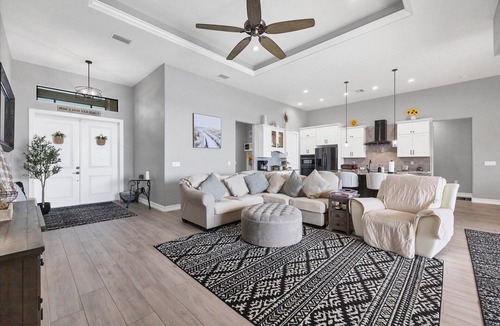 Edgewater House | House on the Harbor Private Pool+Spa on Canal