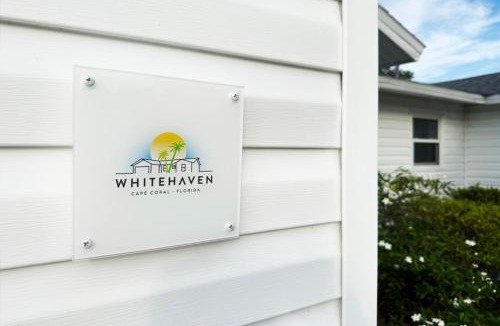 Trafalgar House | House WhiteHaven in Cape Coral
