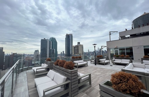 Hunters Point Condo | Huge 2 bed new penthouse condo in Long Island city