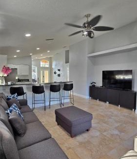 Orlando House | Huge Modern House near UCF - Full Kitchen, Board Games, Pets Allowed