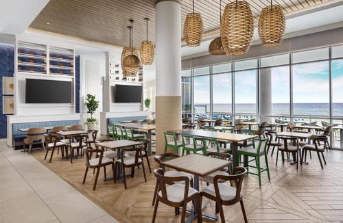 Panama City Beach Hotel | Hyatt Place Panama City Beach - Beachfront