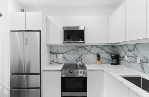 SoHo Apartment | Hyde Park 1/1 private residence 16