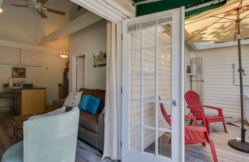 Old Town House | Ibis by AvantStay | Close to Duval Street w/Shared Pool | Month Long Stays Only