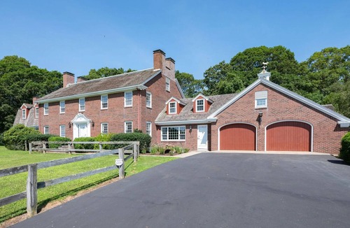 Stonington House | Iconic Charming Estate Overlooking Cove with Water Access in Peaceful Stonington