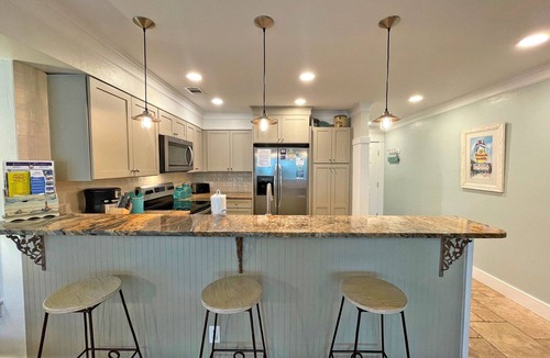 Pensacola Beach House | Idyllic Sound Front Condo; Perfect for Upscale Vacationing!