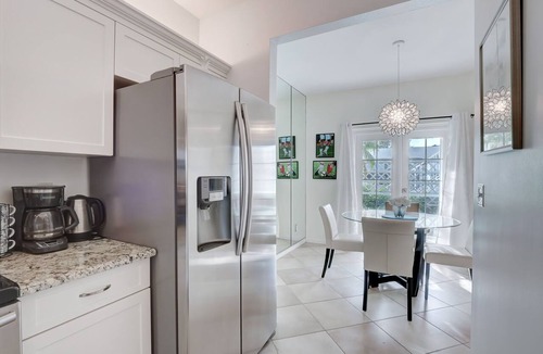 Pelican Bay Condo | Impeccable 2BR/2BA condo, world class Pelican Bay amenities ! Save 10% monthly