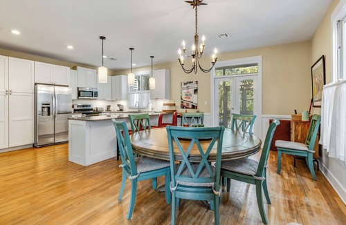 Seaside House | IN SEASIDE - STEPS TO POOL AND PRIVATE BEACH!