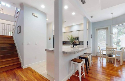 Indian Beach Sapphire Shores House | Incredible, dog-friendly home with Pack-N-Play, full kitchen, patio & beach gear