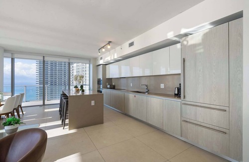 Hollywood South Central Beach Condo | Infinite Ocean Luxury Three Bedroom Paradise