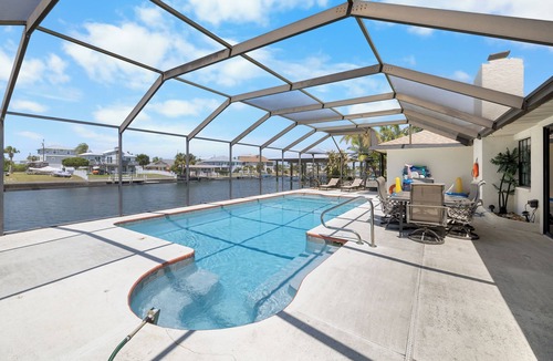 Spring Hill House | Inviting 4-bedroom house with pool on deep water canal in Hernando Beach