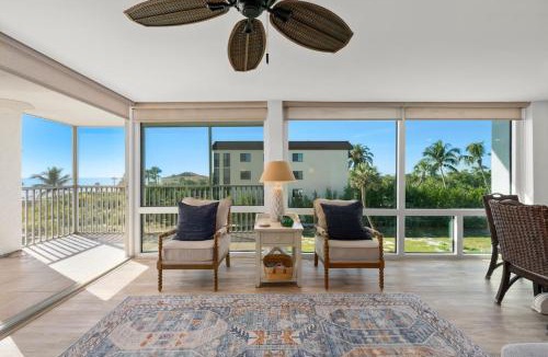 Sanibel House | Island Beach Club #320C