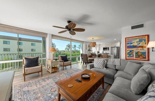 Sanibel House | Island Beach Club #320C