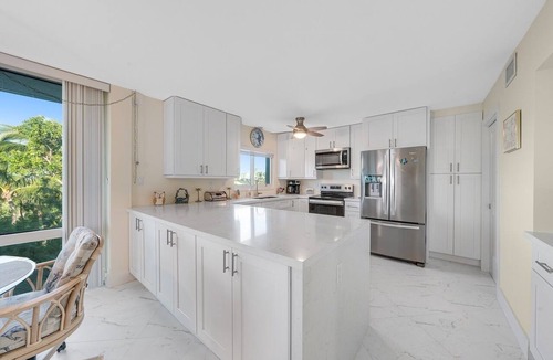 Sanibel Condo | Island Beach Club P1B — Sanibel Island Getaway