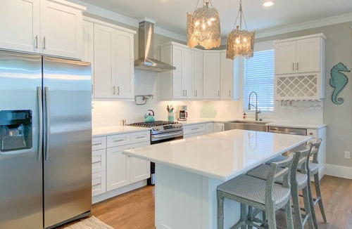 South Island House | Island Escape: 5BR Home w/Pool & Dock!