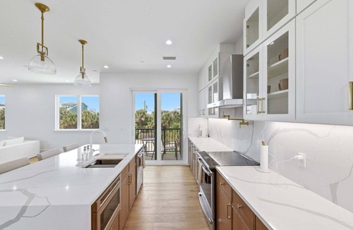 Bethune Beach House | 🌊Island Palm | Ocean and River Views | Walk to No Drive Beach 🌊