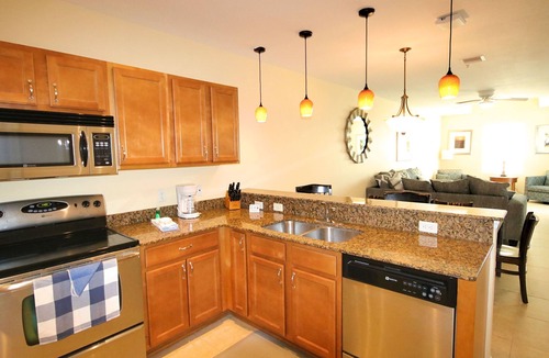 Madeira Beach Apartment | John's Pass Hotel