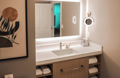 Beverly Heights Hotel | Jr Riverview Balcony | Riverside Hotel | Water Taxi Stop, Las Olas | 2 Units