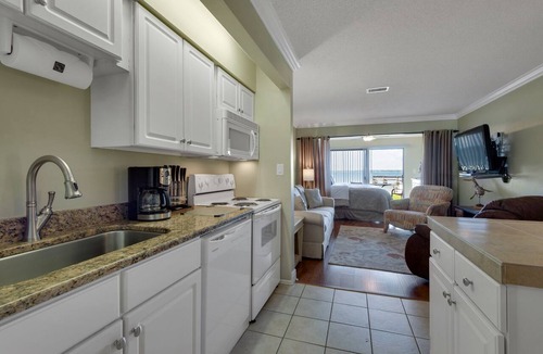 Navarre Beach Condo | "Julie's Jewel" - A Real Gem - Perfect for A Couple!