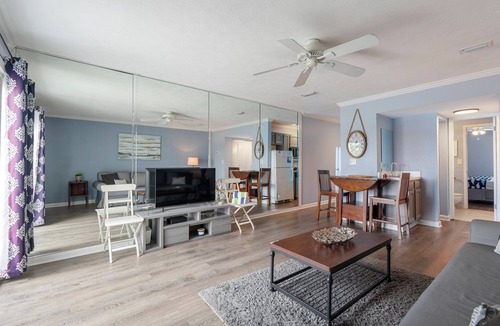 El Centro Beach Condo | July Dates Available! Quick Walk to Beach! Perfect for Families!