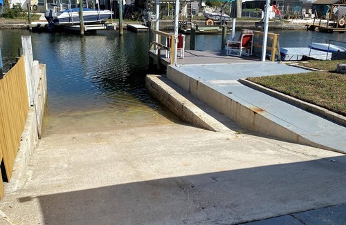 Pleasure Isles House | Kayak to the Gulf With Dolphins - Deep Water Canal Home
