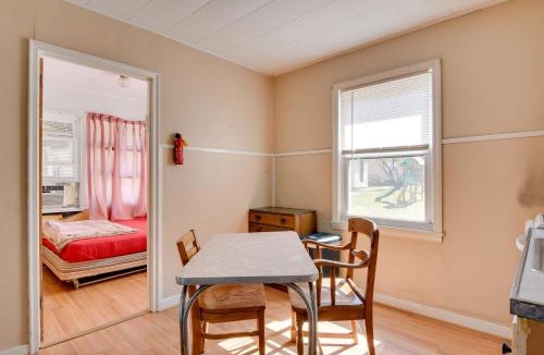 Ellenville Apartment | Kayaks & Canoes: Lake-View Retreat in Ellenville!