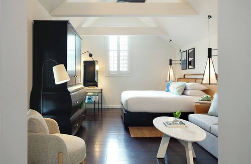Old Town Hotel | Key West Oasis: Retreat in Historical Bungalows with Pool, Free Breakfast!