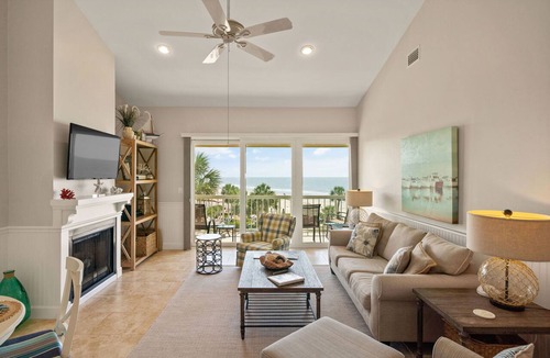 Saint Simons Island Condo | King & Prince Oceanfront South Villa with Beach and Resort Amenities