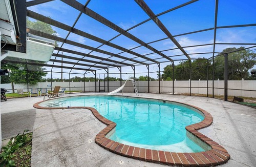 Kissimmee House | Kissimmee Lakeview Villa with Private Pool