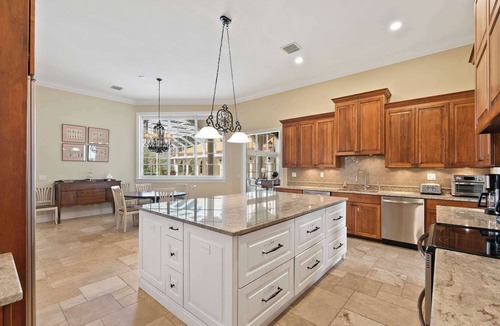Rural Estates House | Knickerbocker 9 Suites |Pool, Hot Tub & Ping Pong