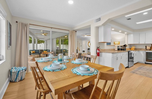 Glen Oaks House | Kokomo Keys | Heated Pool + Outdoor fun park