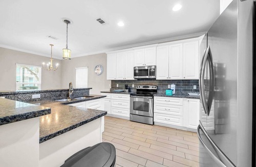 Villages of Crystal Beach House | Kono Breeze | 4 BR Destin Vacation Home Near Crystal Beach | 2PM Check in! Resort Pool + Prime Location