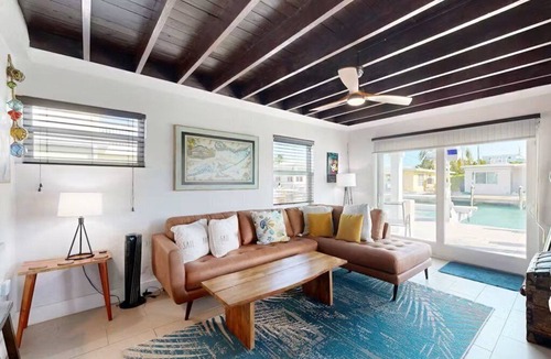 Little Venice House | La Pirata | Hgtv-Remodeled 3BR/2BA Canal Home w/Pool
