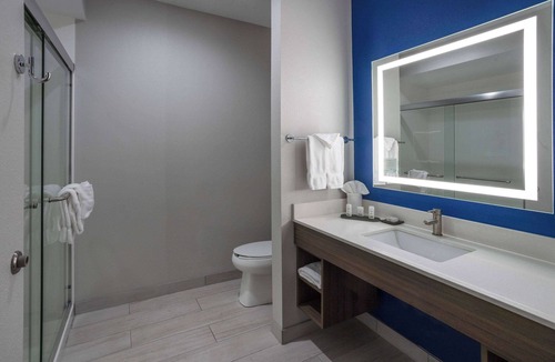 Valdosta Hotel | La Quinta Inn & Suites by Wyndham Valdosta