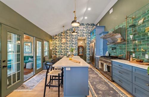 Lincolnville House | La Rêverie - Historical Chic, Downtown Boutique