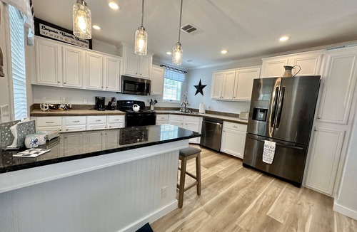 Laguna Beach Estates House | Laguna Beach ~Dog Friendly! Short Walk to Beach! ~ Summer Specials!