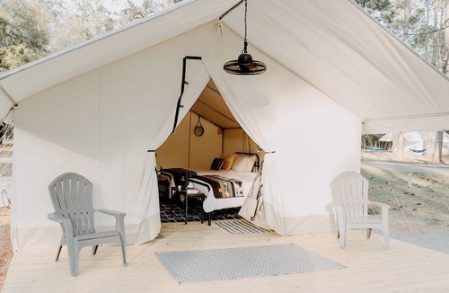 Cordele RV Rental | Lake Blackshear Glamping Retreat: Cozy Safari Tent in Cordele, Georgia