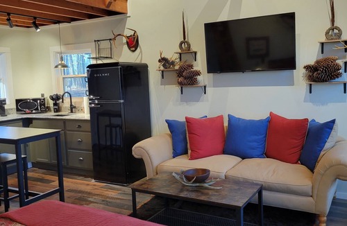 Five Points House | Lake Front! dock/kayaks/fire pit! This is the smaller of two cabins on property.
