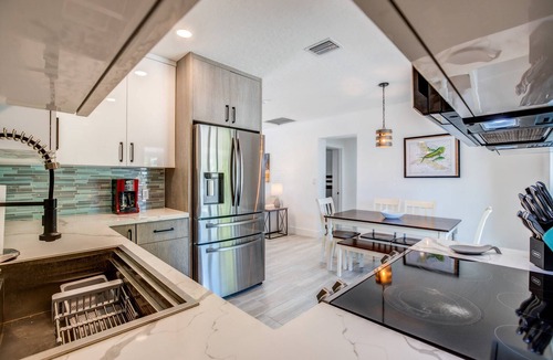 Summerland Key House | Lake It Easy: Relax in This Beautiful 3BR Canal Front Home on Summerland Key, Dockage & Dog-Friendly