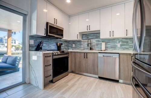 Summerland Key House | Lake It Easy: Relax in This Beautiful 3BR Canal Front Home on Summerland Key, Dockage & Dog-Friendly